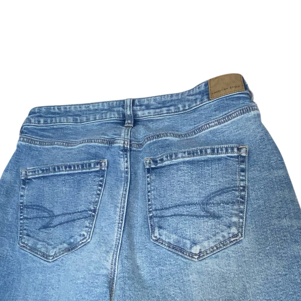 American Eagle (30x27) Strigid Distressed High Rise Mom Jeans - Women’s 10 - Picture 9 of 14